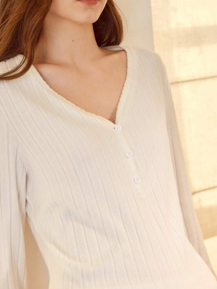 RIB-KNIT LETTUCE TRIM TOP & PANTS PAJAMA SET