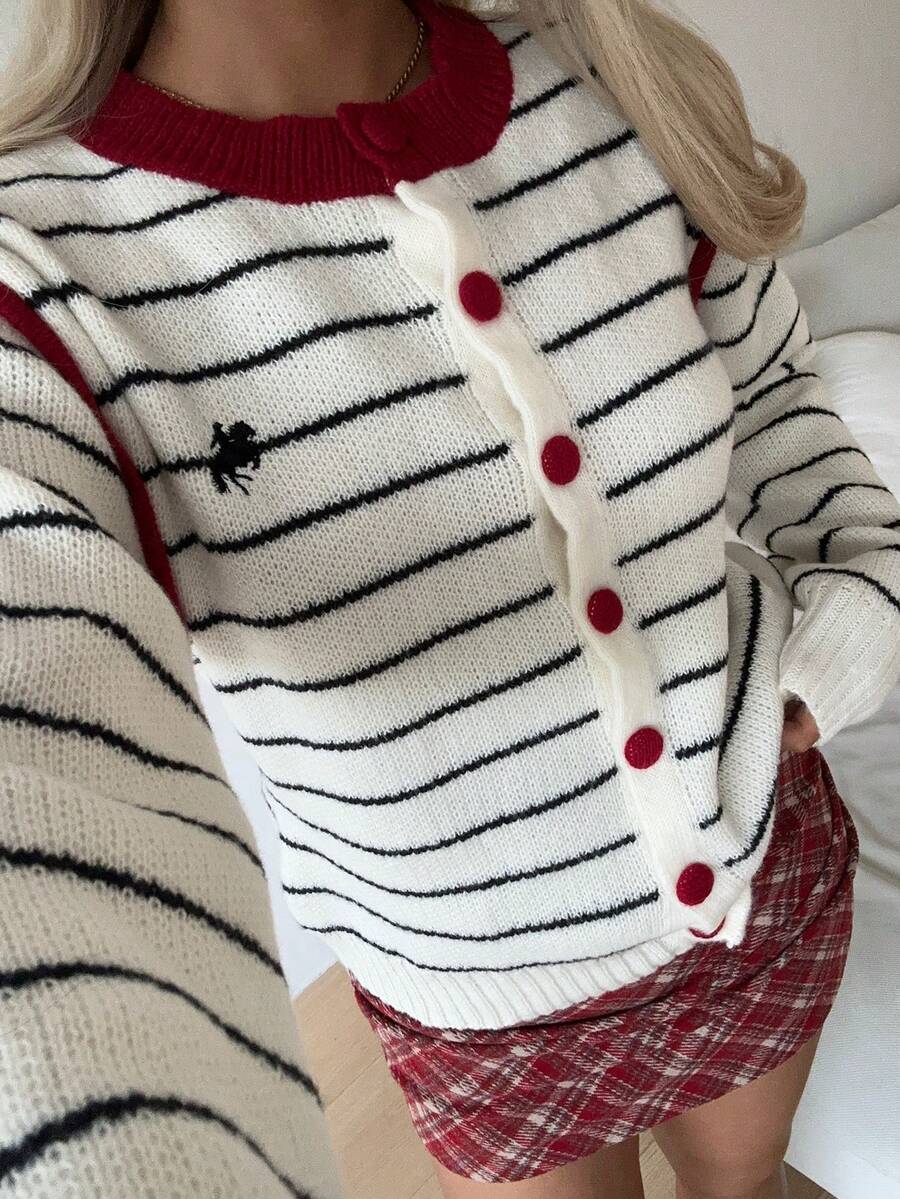 CovetEZ Cárdigan casual de punto para mujer con patrón de caballero y bloques de color a rayas, adecuado para otoño/invierno - Blanco y Negro - Ver 1
