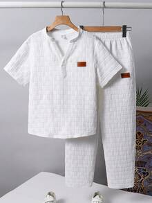 SHEIN 两件套男童休闲百搭贴布V领短袖T恤和直筒纯色针织裤套装，适合上学、运动、旅行和度假穿着。 - 白色 - 查看 8