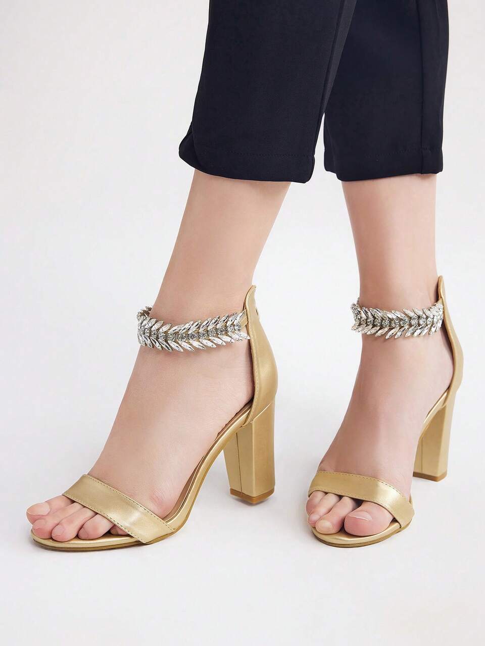 Women's Fashionable High-Heeled Sandals With Round Toe, Chunky Heel And Rhinestone Chains