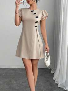 Chiquease 复古中国风纽扣装饰盖袖短裙 - 杏色 - 查看 1