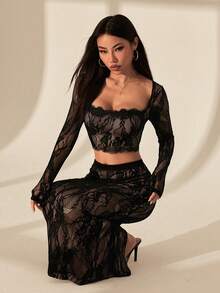 SHEIN PETITE 女款優雅派對蕾絲長袖黑色花卉上衣與裙子套裝，秋季魚骨方領胸墊緊身舞會禮服嘉年華裝扮，適合嬌小女性 - 黑色 - 查看 1