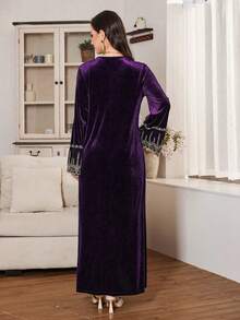Al Najma Elegant Loose Fit Velvet Dress With Gold Embroidery Applique, Luxurious And Charming, Suitable For Formal Occasions In Autumn/Winter Kaftan Jalabiya Dress - Purple - View 2