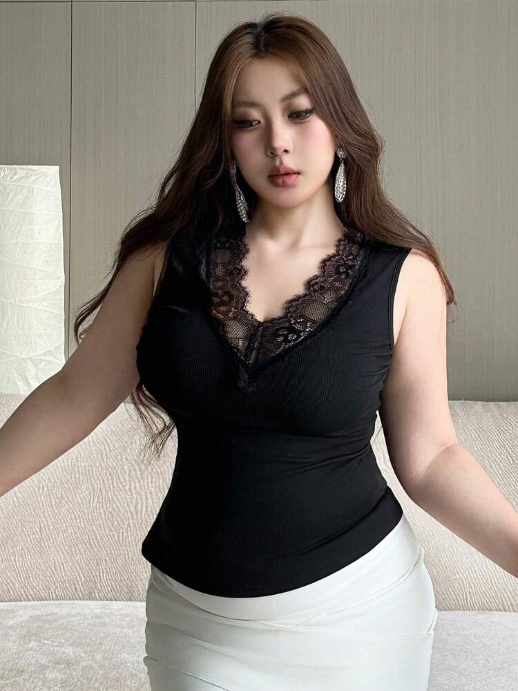 Plus Size Women Contrast Lace Elastic Fitted Sexy Cropped Camisole And Tank Top, Versatile Layering
