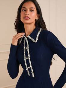 Lilora 女士优雅半开领长袖连衣裙 冬季女装 新年蓝色秋冬缀饰优雅连衣裙 - 藏蓝色 - 查看 2