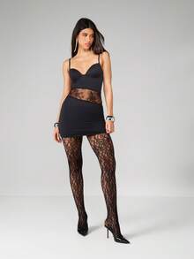 MISSGUIDED Halter Bustier Bodycon Mini Dress With Lace Waist Panel Cutout Details - Black - View 5