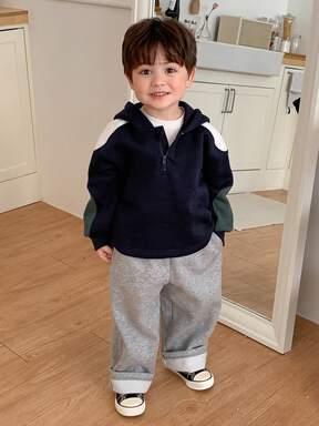 DAZY بلوزة رياضية بغطاء للأطفال الصغار، تصميم ألوان متباينة، قصة فضفاضة، أكمام طويلة