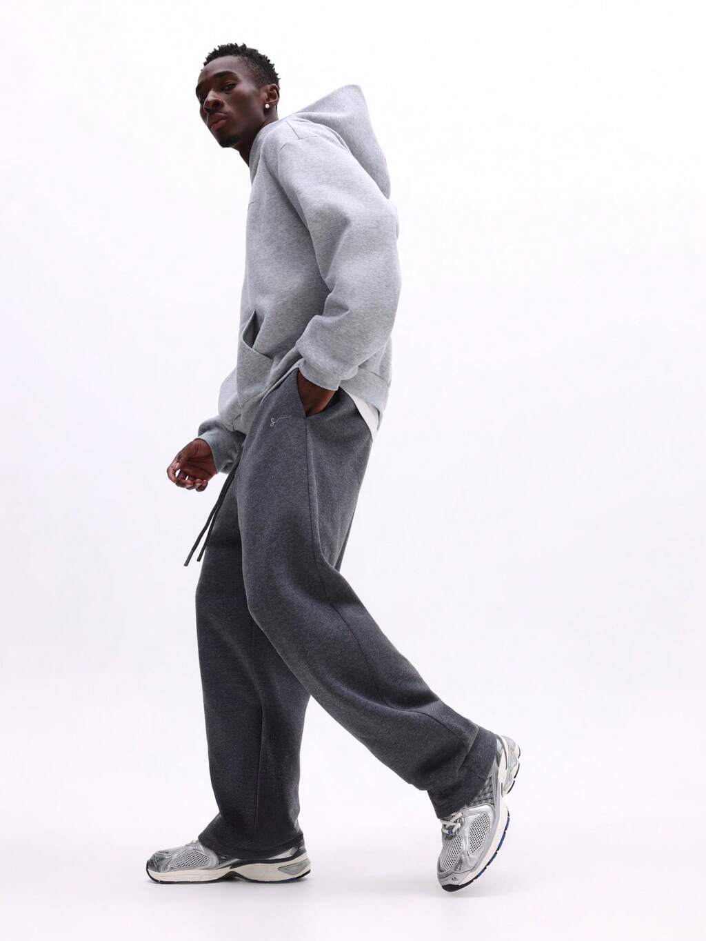 SUMWON Conjunto de Moletom e Calça de Moletom Oversized Coordenado, Moletom com Capuz com Cordão, Ajuste Relaxado, Conjunto de Moletom Casual, Roupa de Estar em Casa Confortável para Inverno e Outono