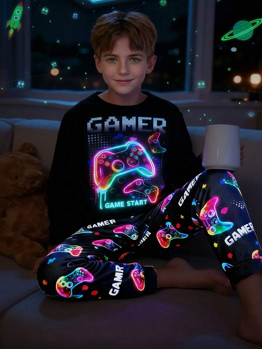 SHEIN 两件套男童贴身夜光游戏机印花圆领长袖T恤和裤子睡衣套装