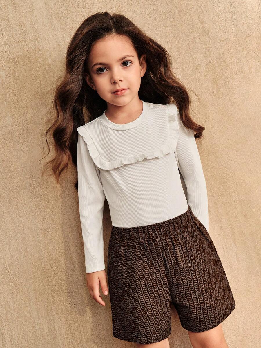SHEIN Conjunto de Camiseta com Babados de Manga Longa e Shorts para Meninas, Tecido Texturizado, Adequado para Uso Casual, Passeio, Escola - Multicolorido - Visão 1