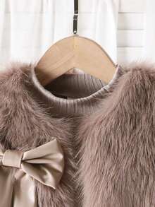 3件套女童棕色长袖条纹蝴蝶结上衣+毛绒背心+仿皮裙，甜美可爱秋冬装 - 棕色 - 查看 6