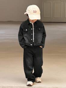 SHEIN 2 件套年轻男孩蓝色牛仔翻领长袖短夹克和宽松长裤套装 - 黑色 - 查看 8