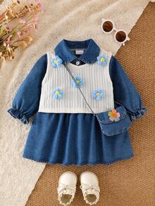 SHEIN Playful Pals 女婴牛仔连衣裙针织背心两件套，蓝色花卉钩编装饰，配同款斜挎包，可爱俏皮，秋冬款 - 藍色 - 查看 7