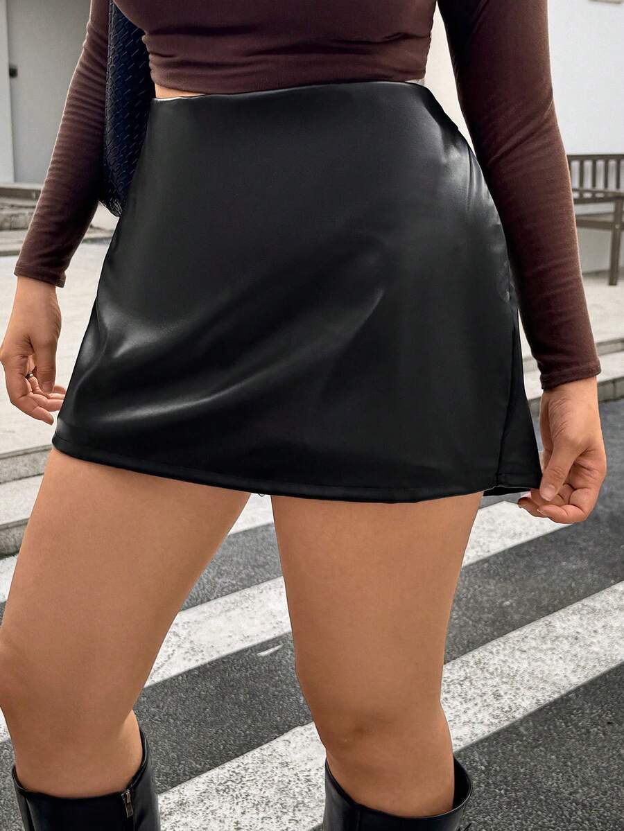 Lounesse Váy quần da PU màu trơn cỡ lớn dành cho nữ, váy quần da đen đa năng cho nữ, trang phục thường ngày cho nữ. - màu đen - Xem 1