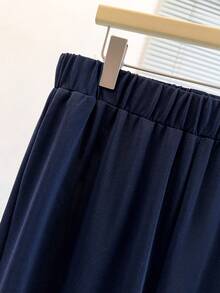 GlowEve CURVE Áo khoác cardigan dài tay kẻ sọc màu tương phản cỡ lớn dành cho nữ, kiểu dáng thanh lịch, thường ngày, bộ hai món + quần cạp chun màu trơn - Màu xanh hải quân - Xem 3