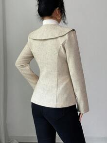 SHEIN Clasi 女款法式風情仿珍珠鈕扣裝飾 A 字版長袖夾克，米色優雅辦公外衣，收腰設計時尚秋季外套 - 卡其色 - 查看 2