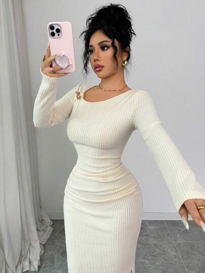 SHEIN Elenzya Nuevo vestido casual y elegante de moda joven para otoño/invierno con cuello oblicuo, manga larga, botones metálicos cepillados en la cintura, fruncido lateral y abertura, para uso diario