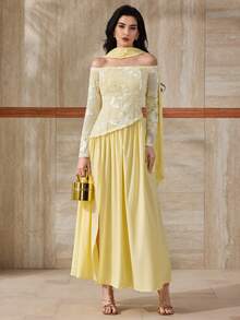 Modelyn Robe élégante à épaules dénudées, manches longues, volants et fente à l'ourlet, en jacquard floral pour femmes