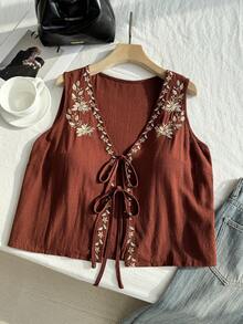 Comfortcana 波西米亚休闲花卉刺绣前系带无袖衬衫 - 棕色 - 查看 6