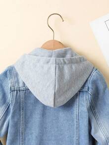 男童牛仔夹克外套，新款秋冬针织拼接连帽设计，浅蓝色水洗牛仔修身版型，做旧破洞，百搭日常休闲风，针织连帽牛仔夹克，适合多种秋冬场合穿着 - 中等水洗藍 - 查看 4