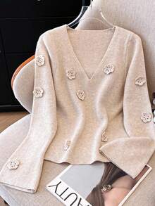 GlowEve CURVE 大码女式V领手工印花长袖针织套头毛衣（秋冬款） - 杏色 - 查看 1