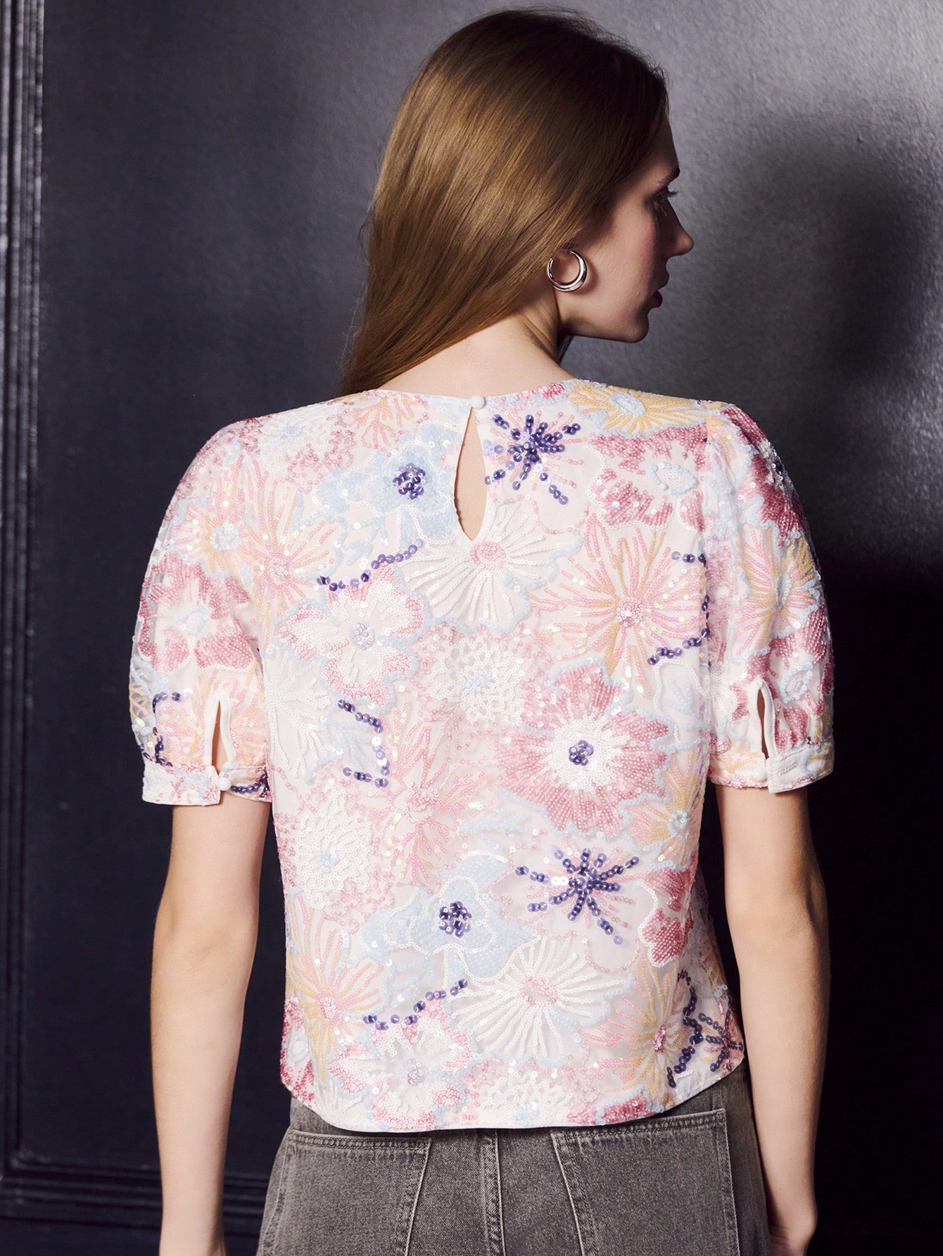 Top com Manga Bufante Floral Rosa e Branca com Bordado de Lantejoulas Vintage Fofa para Festa de Natal