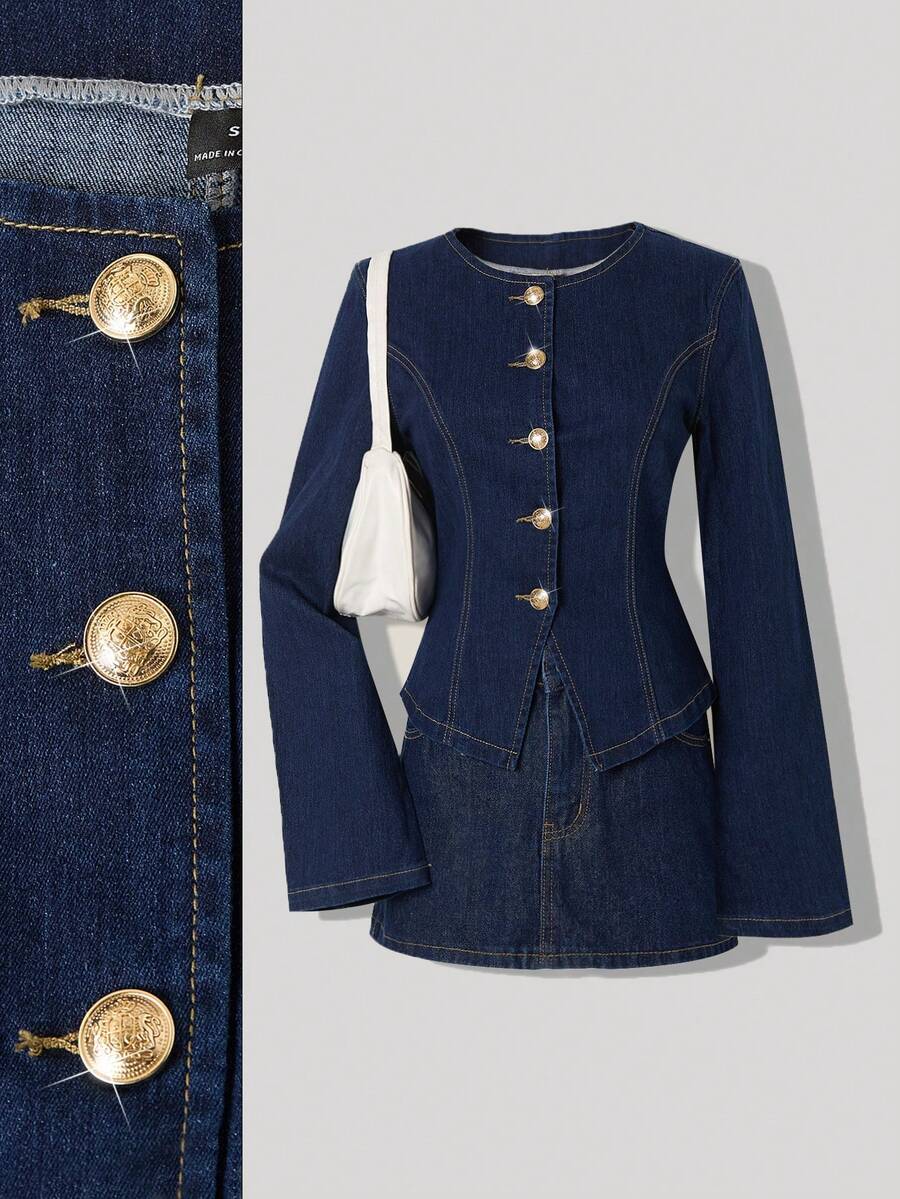 SHEIN MOD 女士休闲单排扣修身牛仔外套，适合日常通勤、春秋季穿着。法式牛仔上衣、西式上衣、职业装、冬季圣诞新年优雅派对上衣、奢华晚宴婚礼上衣、时尚女式衬衫。这款深蓝色牛仔外套饰有金色纽扣和缝线细节，长袖圆领设计，尽显时尚风采。 - 深色水洗藍 - 查看 1