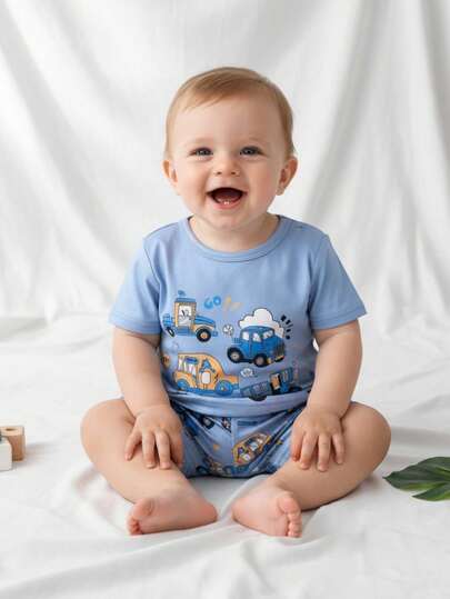 新生男婴可爱卡通汽车印花紧身 T 恤和短裤套装