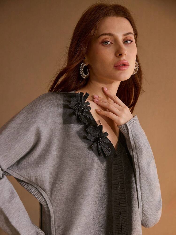 GREY APPLIQUES LONG SLEEVE FITTED CARDIGAN