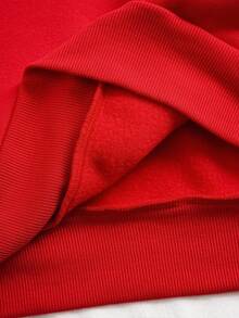 Manfinity Homme 男士复古新年2026“新年快乐”仿箔印花修身套头连帽衫，保暖内衬情侣款，长袖上衣 - 紅色 - 查看 7