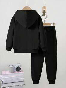 1 Set Young Girls Casual Minimalist Hoodie Sweatshirt + Sweatpants Set, With "67" Number And "Seven, Six" Letter Graphic Print, Suitable For Autumn/Winter - Black - View 2