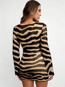 Avenya Mesh Printed Gathered Waist Pleated Splice Metal Decor Flare Sleeve Knit Fabric Dress - Multicolor - View 5