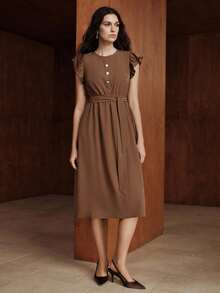 Zovinel 优雅法式高端度假通勤百搭圆领短袖弹力腰身珍珠纽扣装饰舒适柔软无弹杏色女士中长连衣裙，春夏款 - 咖啡棕 - 查看 4