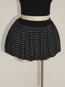 SHEIN ICON Plus Size Women's Autumn/Winter Fashion Sexy Avant-Garde Bold Punk Style Black Backless Ripped Slim Fit T-Shirt And Black And Gray Striped Tulip Skirt Casual Set - Black - View 9