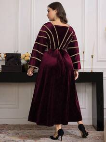 Modelyn 优雅丝绒金色花卉蕾丝蝙蝠袖腰部A字连衣裙，大码，常规版型，春秋季 - 酒紅色 - 查看 2