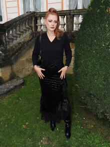 Gretanique Saia Sereia Feminina com Bainha de Renda Spliced de Veludo com Aplicação e Renda em estilo Palácio Elegante e Luxuoso Decorada com Crânios Emboçados - Preto - Visão 1