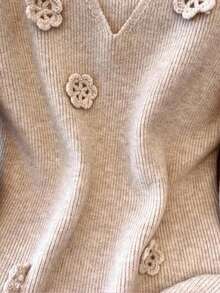 GlowEve CURVE 大码女式V领手工印花长袖针织套头毛衣（秋冬款） - 杏色 - 查看 4