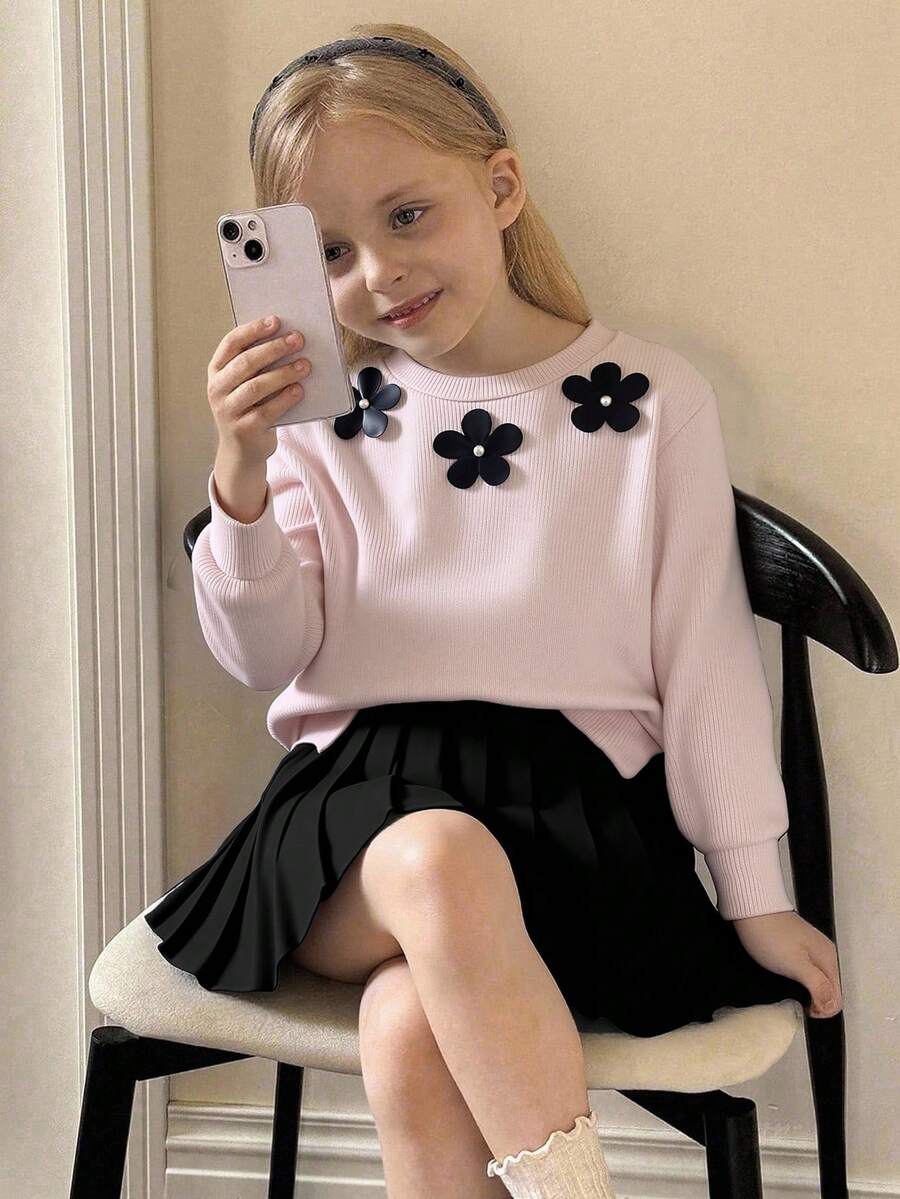 SHEIN Elladie kids 2 件女童休闲可爱针织运动衫套装，长袖蝴蝶结上衣和黑色百褶裙，适合秋季、假日和日常穿着 - 杏色 - 查看 1