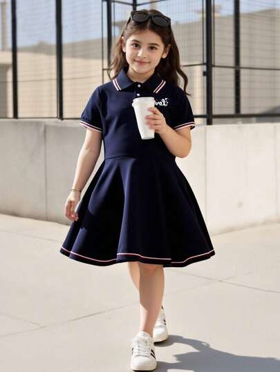 SHEIN Vacaura 青少年女孩休闲拼色条纹 Polo 领 A 字形连衣裙（夏季）