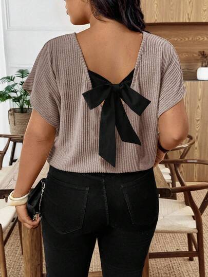 EMERY ROSE Plus Size Women's V-Neck Backless Batwing Sleeve Casual T-Shirt Going Out Bow Summer Elegant Backless Textured Fabric Back With Bow Classic Women's T-Shirt
