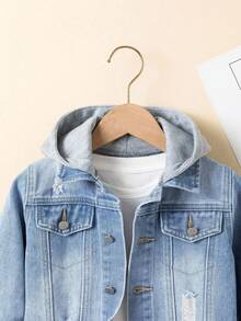男童牛仔夹克外套，新款秋冬针织拼接连帽设计，浅蓝色水洗牛仔修身版型，做旧破洞，百搭日常休闲风，针织连帽牛仔夹克，适合多种秋冬场合穿着 - 中等水洗藍 - 查看 3