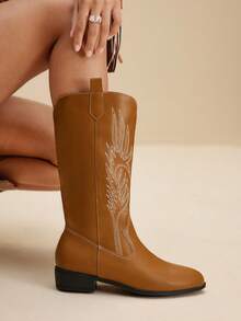 Daringsoles Women's Retro Western Style Chunky Heel Mid-Calf Boots - Brown - View 3