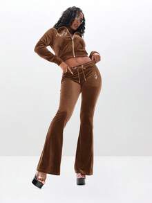 BABYPHAT Pantalones de chándal de terciopelo de tiro bajo con adorno de strass, pantalones de lujo para estar en casa con pernera acampanada y comodidad invernal - Marrón Chocolate - Ver 7