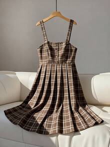 GlowEve CURVE 加大码女式棉质格子秋冬棕色巧克力格子印花吊带连衣裙，时尚新年交叉肩带设计优雅休闲加大码连衣裙，适合返校、毕业、假期、情人节、音乐节、母亲节、万圣节、感恩节、复活节、国庆节、舞会、约会、派对、婚礼、郊游等场合。 - 棕色 - 查看 2