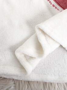 SHEIN Bộ đồ ngủ vải nỉ mềm mại, cổ tròn in hình trái tim và đám mây dễ thương dành cho bé gái tuổi mới lớn 4 món dành cho ngày lễ tình nhân, Giáng sinh, năm mới - Nhiều màu - Xem 4