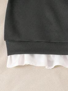 SHEIN Sudadera informal de 2 en 1 con decoración de mariposa para niñas preadolescentes, otoño/invierno - Gris Oscuro - Ver 5