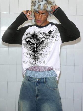 Goth قميص تي شيرت رجالي بأكمام راجلان، كلاسيكي وأنيق، طباعة جمجمة وصليب أمامية مع عناصر داكنة، مزين بتفاصيل نصية، يحتفظ بشكل عفوي للمناسبات والأوقات العادية