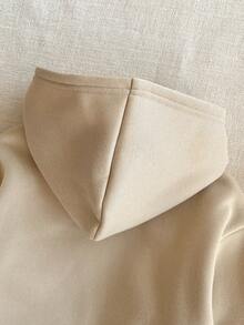 PrepCrw 男童学院风字母印花连帽卫衣和运动裤套装（2件套） - 卡其色 - 查看 5