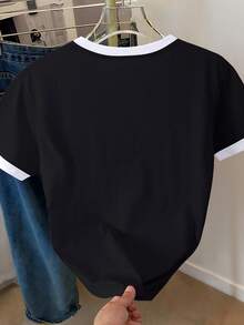 Resyla Camiseta casual de mujer con cuello redondo y manga corta, con ribete de color contrastante y estampado de corazón - Negro - Ver 2