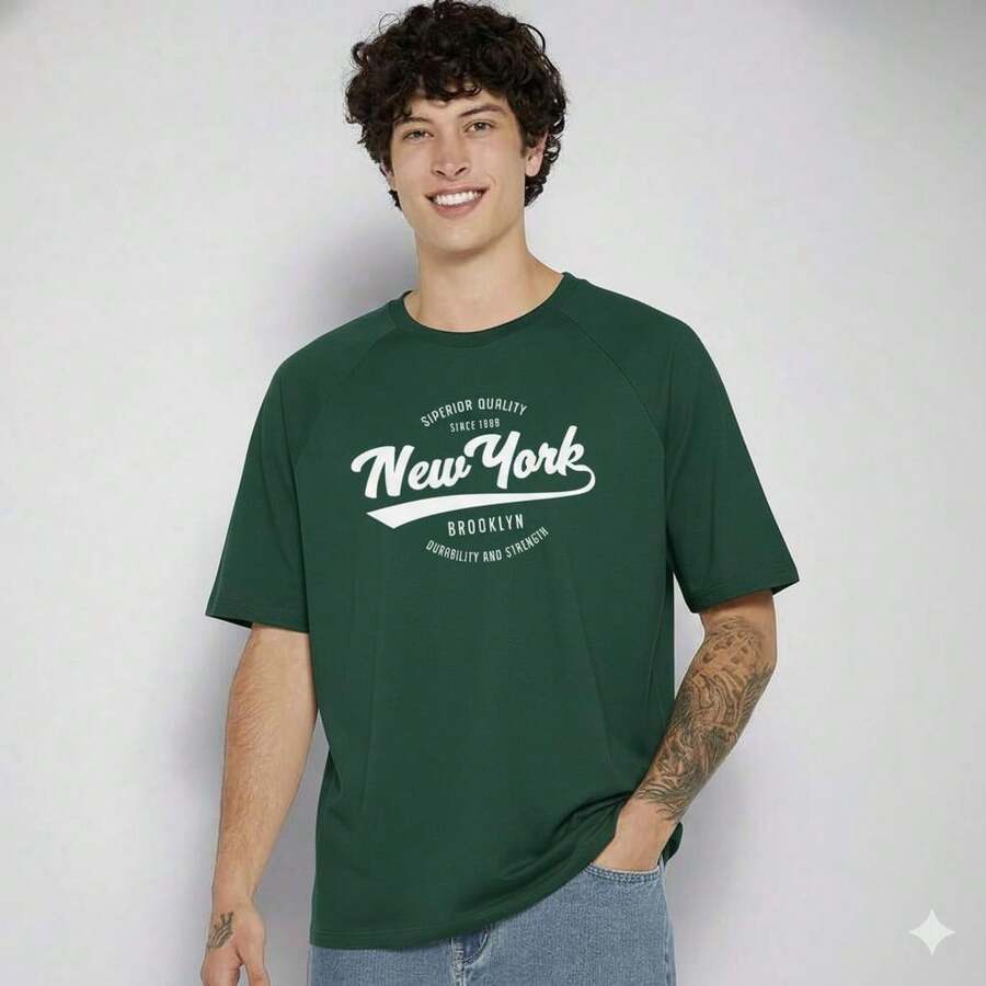 Camiseta de manga corta con estampado casual para hombre de texto NEW YORK - Verde militar - Ver 1